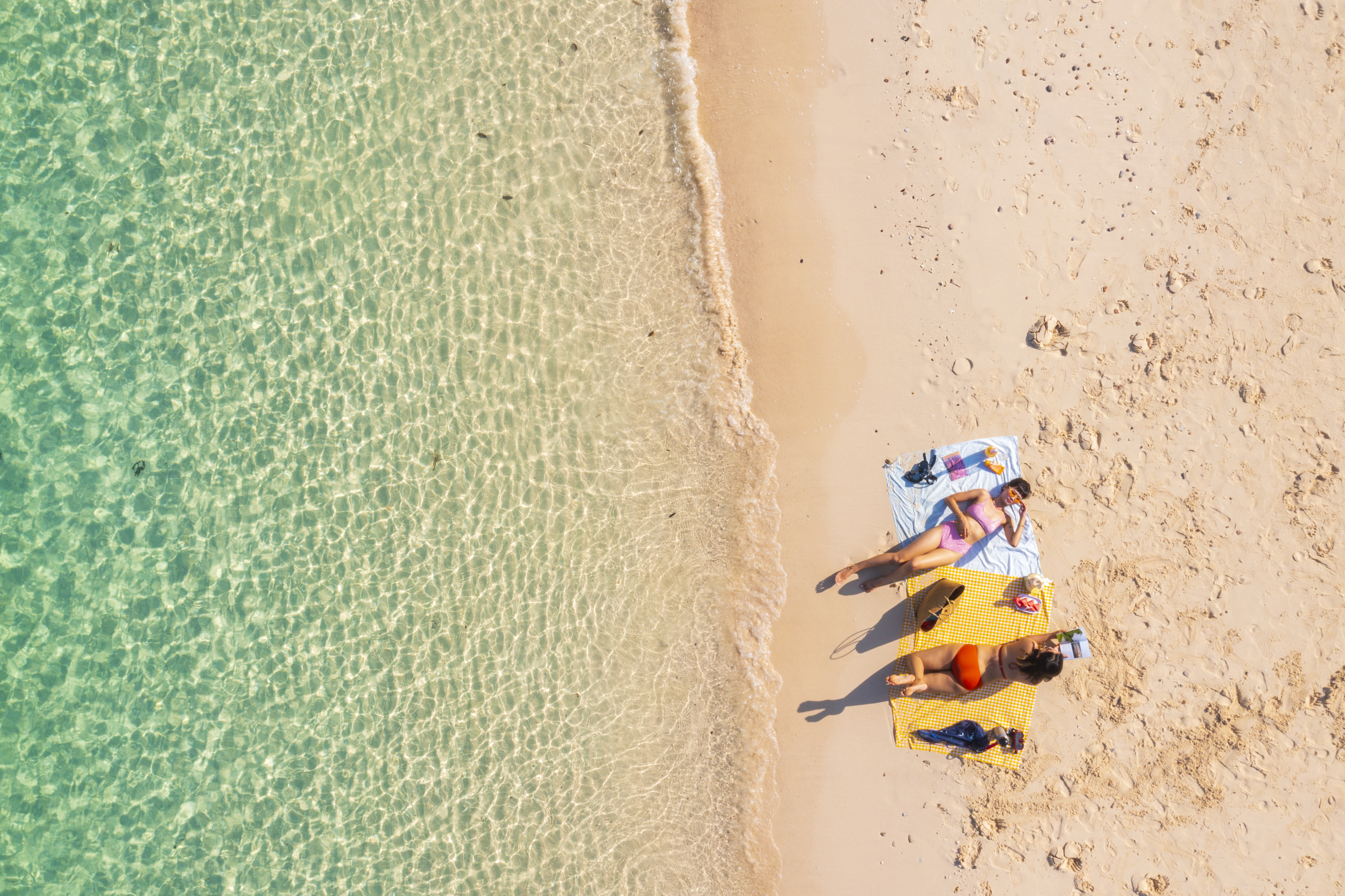 ผู้ว่า ททท. ปรับเกมรุกสู้วิกฤตน้ำมัน ดันตลาดในประเทศ “เที่ยวใกล้บ้าน” พร้อมชูอีเวนต์และคอนเสิร์ตระดับโลก ดึงนักท่องเที่ยวคุณภาพตลาดระยะใกล้