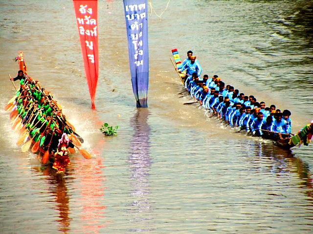 แข่งขันเรือยาวประเพณีเทศบาลตำบลโพสังโฆ ประจำปี ๒๕๕๔