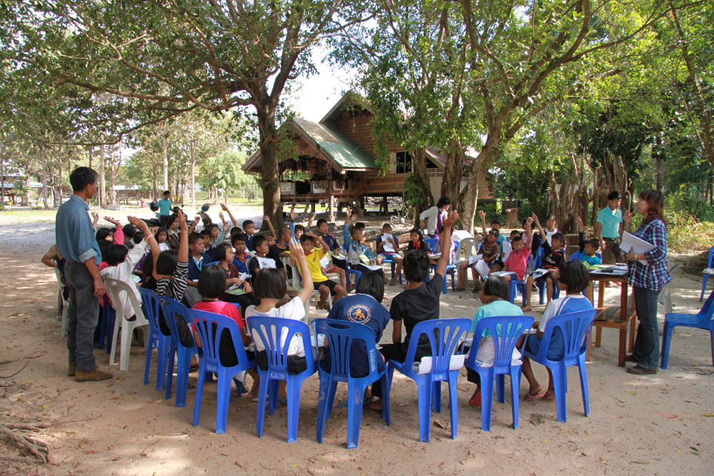 ยุวมัคคุเทศก์ อาชาพาเที่ยว ณ ชมรมอนุรักษ์ม้าพันธุ์พื้นบ้านสิรินธร