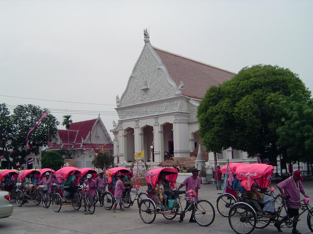 ททท.อุบลฯ ชวนเที่ยวสงกรานต์อีสานใต้