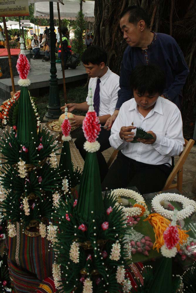 น้อมรำลึกถึงสมเด็จย่า ณ นิวาสสถานเดิม  ครั้งที่ ๑๔ ณ อุทยานเฉลิมพระเกียรติสมเด็จพระศรีนครินทราบรมราชชนนี ๒๑  ตุลาคม พ.ศ. ๒๕๕๕