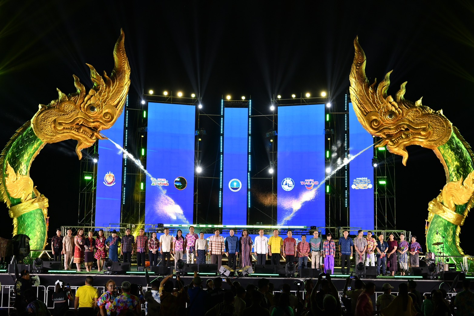 ครั้งแรกในประเทศไทย เทศกาลสงกรานต์สุดยิ่งใหญ่แห่งลุ่มน้ำโขง เชื่อมฮักสองฝั่ง สาดม่วนไทหนองคาย มหาสงกรานต์หนองคาย