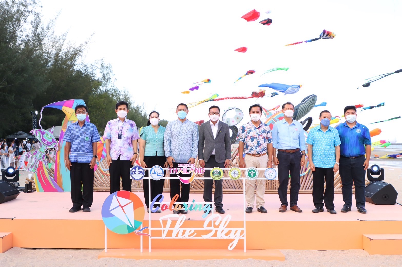 ททท. ผลักดันการท่องเที่ยวเชิงกีฬา จัดงาน “Coloring The Sky เทศกาลว่าวนานาชาติประจำปี 2565”  ณ ชายหาดชะอำ จังหวัดเพชรบุรี